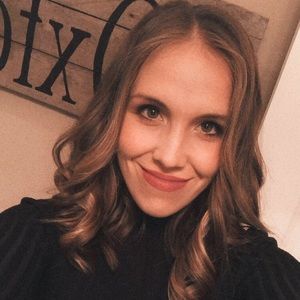 Meet your Posher, Caitlyn